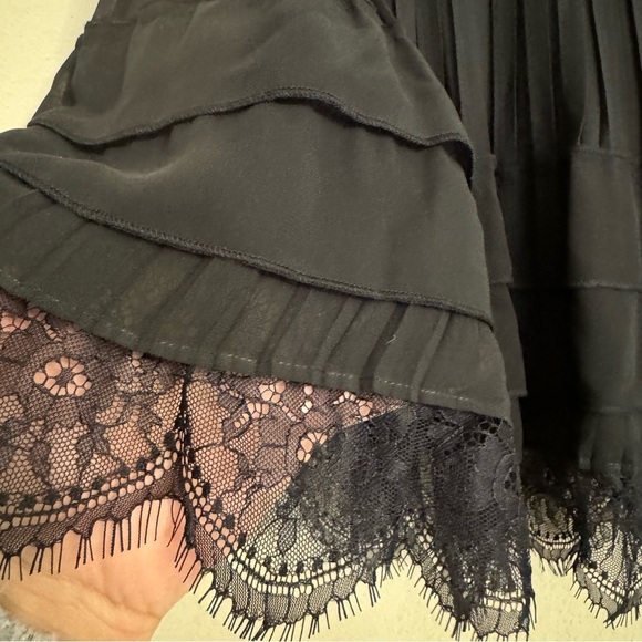 Sam Edelman Black Pleated Lace Layered Skirt Size 2 - Picture 9 of 16
